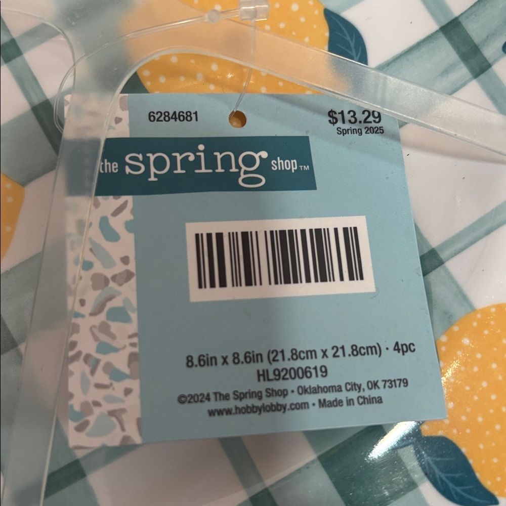 Lemon Spring Plates 8 piece - Picture 2 of 4